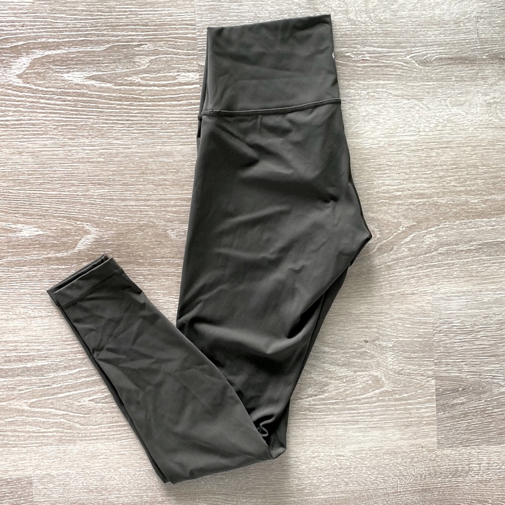Lululemon Wunder Train High Rise Tight